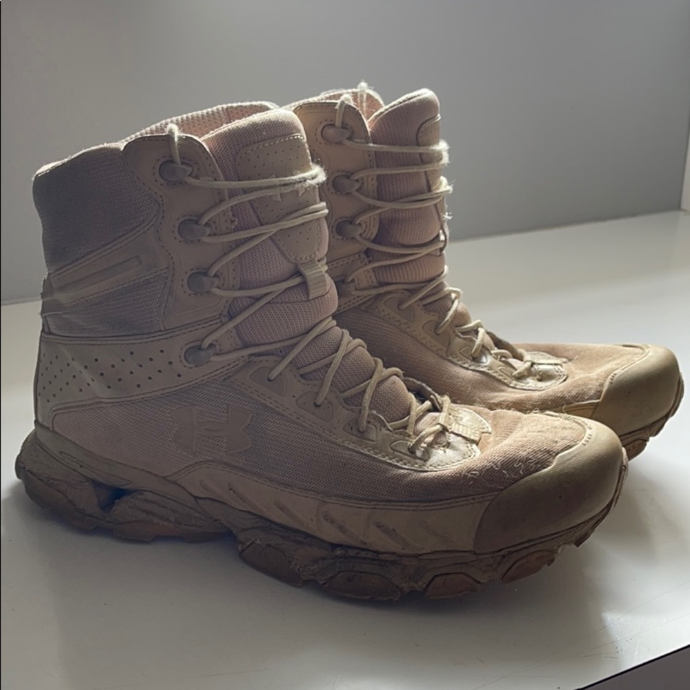 Men’s law enforcement/military style work boots